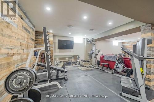 18 Wyndance Way, Uxbridge, ON - Indoor Photo Showing Gym Room