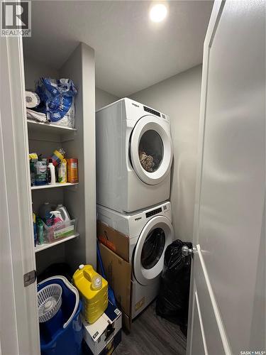 201 110 Akhtar Bend, Saskatoon, SK - Indoor Photo Showing Laundry Room