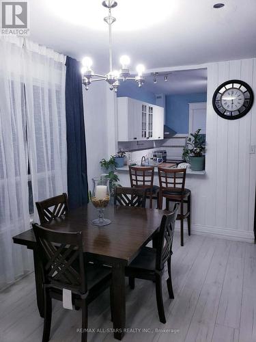 529 Wentworth Street N, Hamilton, ON - Indoor Photo Showing Dining Room