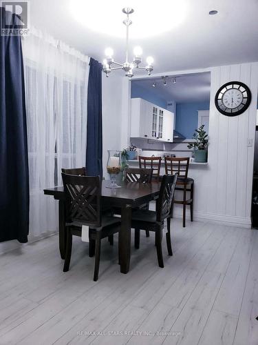 529 Wentworth Street N, Hamilton, ON - Indoor Photo Showing Dining Room
