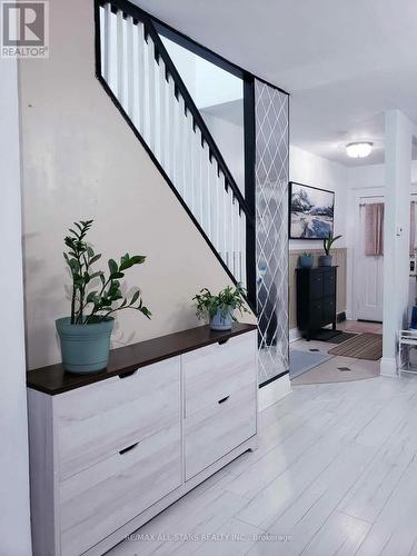 529 Wentworth Street N, Hamilton, ON - Indoor Photo Showing Other Room