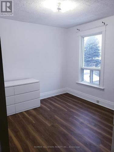 529 Wentworth Street N, Hamilton, ON - Indoor Photo Showing Other Room