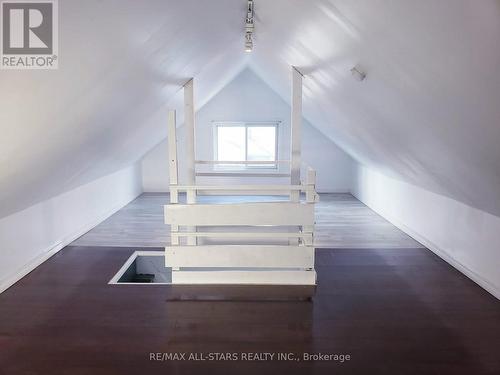 529 Wentworth Street N, Hamilton, ON - Indoor Photo Showing Other Room