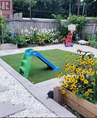 529 Wentworth Street N, Hamilton, ON - Outdoor With Backyard