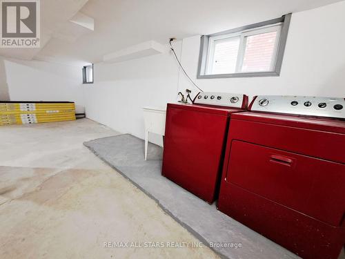 529 Wentworth Street N, Hamilton, ON - Indoor