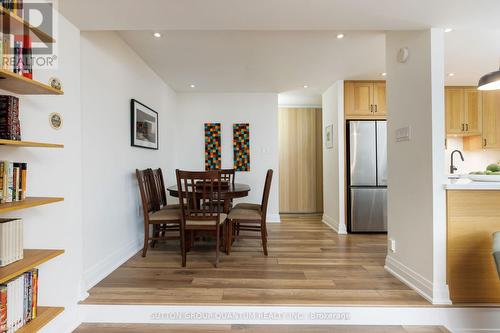 401 - 15 Elizabeth Street N, Mississauga, ON - Indoor