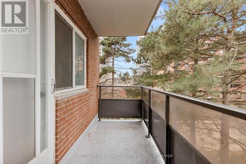 401 - 15 Elizabeth Street N, Mississauga, ON - Outdoor With Exterior