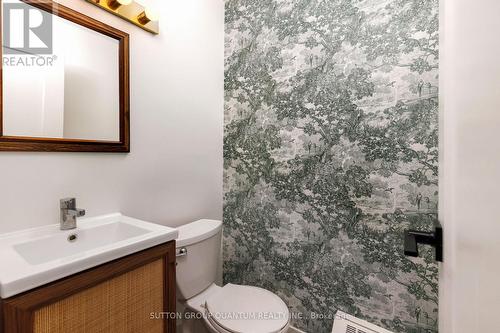 401 - 15 Elizabeth Street N, Mississauga, ON - Indoor Photo Showing Bathroom