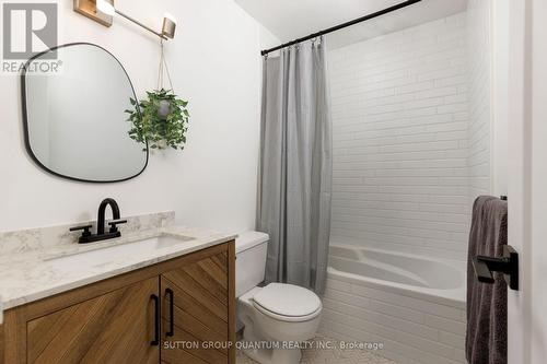 401 - 15 Elizabeth Street N, Mississauga, ON - Indoor Photo Showing Bathroom