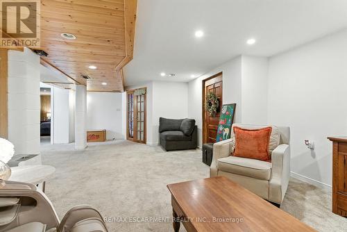 2224 Ghent Avenue, Burlington, ON - Indoor