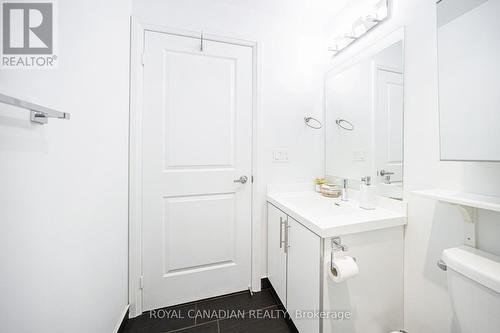 308 - 55 Speers Road, Oakville, ON - Indoor Photo Showing Bathroom