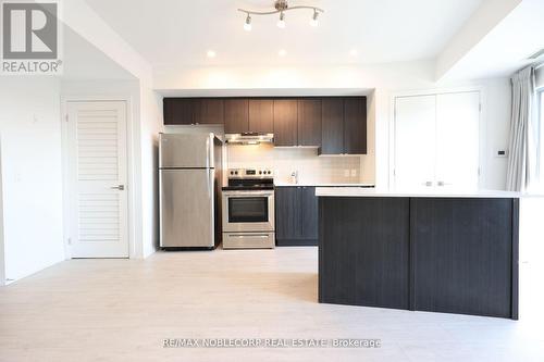 510 - 408 Browns Line, Toronto, ON - Indoor Photo Showing Kitchen