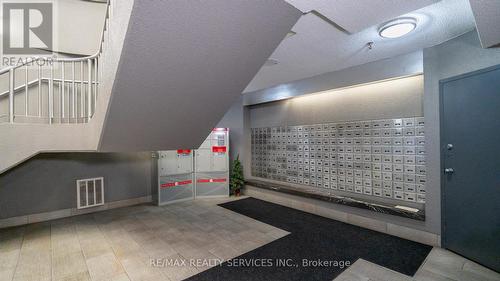 203 - 8 Lisa Street, Brampton, ON - Indoor Photo Showing Other Room