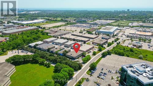 5044 South Service Road, Burlington, ON 