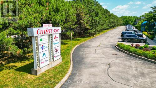 5044 South Service Road, Burlington, ON 