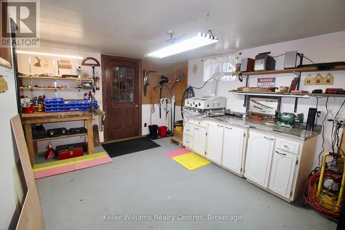 471 4Th Street, Hanover, ON - Indoor