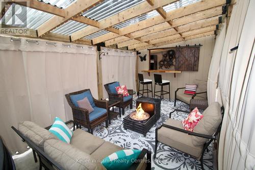 471 4Th Street, Hanover, ON - Indoor