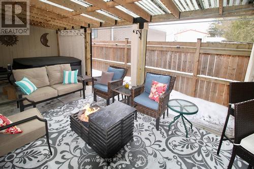 471 4Th Street, Hanover, ON - Outdoor With Deck Patio Veranda