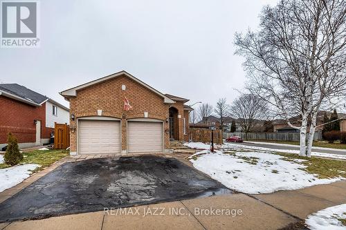 16 GOODWIN AVENUE  Clarington (Bowmanville), ON L1C 4Z4