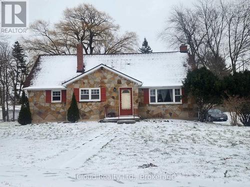 17 GODERICH STREET  Fort Erie, ON L2A 3M3