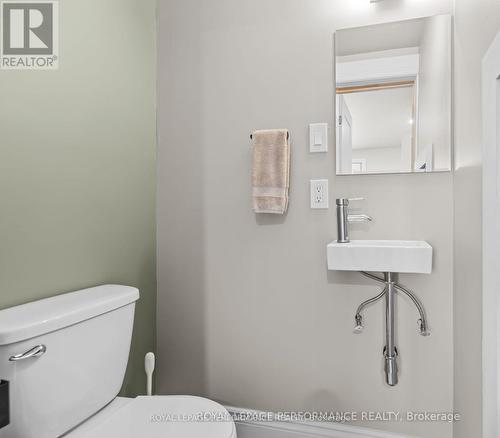 1133 Laurier Street, Clarence-Rockland, ON - Indoor Photo Showing Bathroom