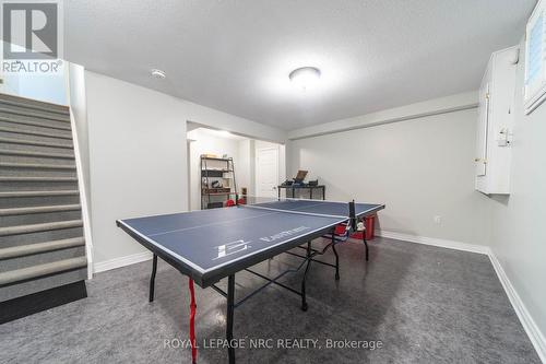 7955 Harvest Crescent, Niagara Falls (Ascot), ON - Indoor Photo Showing Other Room