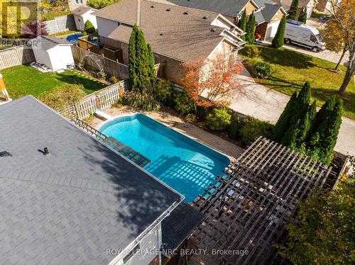 7955 Harvest Crescent, Niagara Falls (Ascot), ON - Outdoor With In Ground Pool