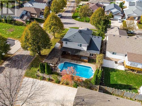 7955 Harvest Crescent, Niagara Falls (Ascot), ON - Outdoor With In Ground Pool