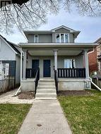 6 LAPP STREET  Toronto (Rockcliffe-Smythe), ON M6N 3W6
