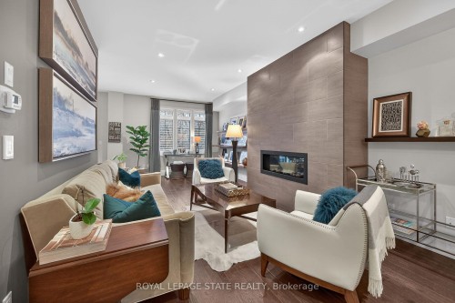 19-71 Sulphur Springs Road, Hamilton, ON - Indoor Photo Showing Living Room With Fireplace