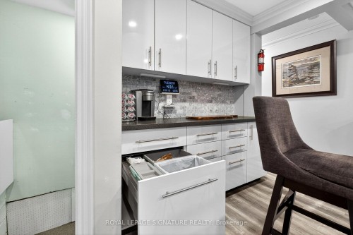 1914 Liverpool Road, Pickering, ON - Indoor