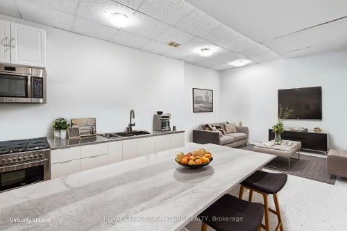 1914 Liverpool Road, Pickering, ON - Indoor