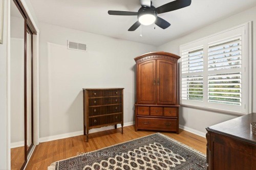 29 Woodside Drive, Hamilton, ON - Indoor Photo Showing Other Room