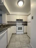 601 - 18 HILLCREST AVENUE  Toronto, ON M2N 6T5