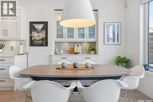 5322 Tutor Way, Regina, SK - Indoor Photo Showing Dining Room