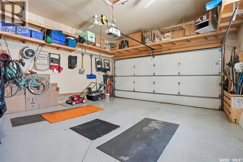 5322 Tutor Way, Regina, SK - Indoor Photo Showing Garage