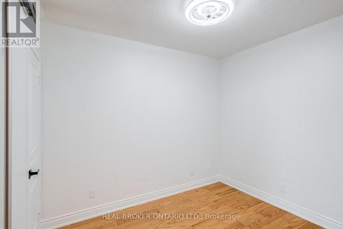 702 - 2240 Lakeshore Boulevard W, Toronto, ON - Indoor Photo Showing Other Room