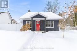 15 SPRUCE CRESCENT  Deep River, ON K0J 1P0