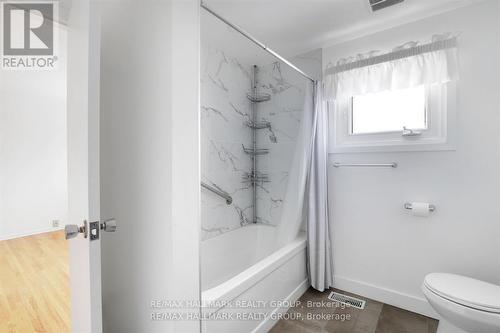 1948 Sharel Drive, Ottawa, ON - Indoor Photo Showing Bathroom