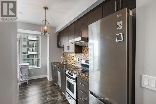 Ph09 - 68 Canterbury Place, Toronto, ON - Indoor Photo Showing Kitchen With Upgraded Kitchen