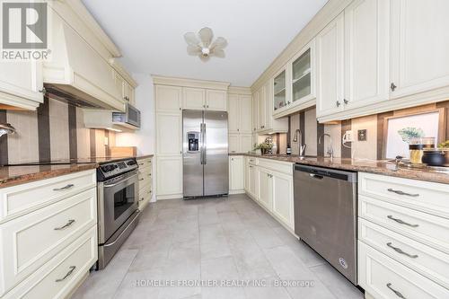 2602 - 100 Upper Madison Avenue, Toronto, ON - Indoor Photo Showing Kitchen With Stainless Steel Kitchen With Upgraded Kitchen