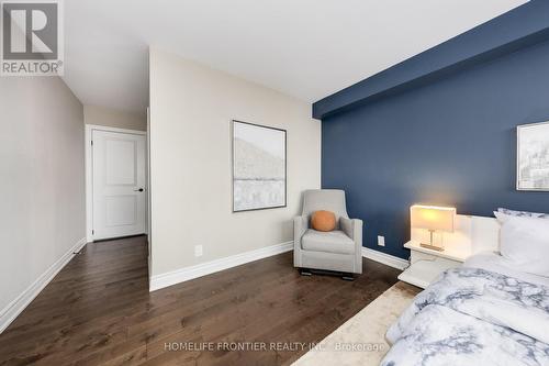 2602 - 100 Upper Madison Avenue, Toronto, ON - Indoor Photo Showing Bedroom