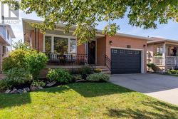 134 SIRENTE DRIVE  Hamilton (Crerar), ON L9H 5A1