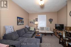 UPPER APARTMENT - 554 2ND AVENUE E  Owen Sound, ON N4K 2G6