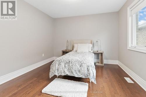 3301 Skipton Lane, Oakville, ON - Indoor Photo Showing Bedroom