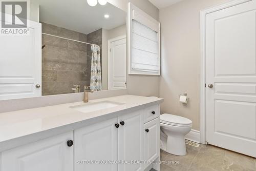3301 Skipton Lane, Oakville, ON - Indoor Photo Showing Bathroom