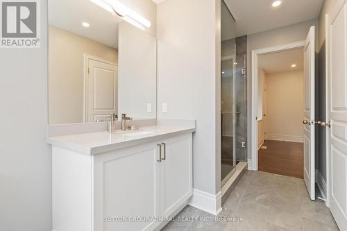 3301 Skipton Lane, Oakville, ON - Indoor Photo Showing Bathroom