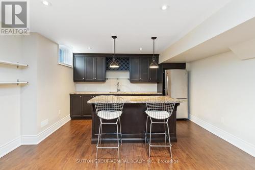 3301 Skipton Lane, Oakville, ON - Indoor Photo Showing Kitchen With Upgraded Kitchen