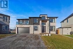 7781 SECRETARIAT COURT  Niagara Falls (Ascot), ON L2H 3V3