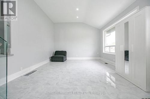 76 Raylawn Crescent, Halton Hills, ON - Indoor Photo Showing Other Room
